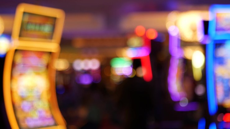 Pengguna dewasa Indonesia mengakses platform taruhan olahraga vegas168 melalui ponsel